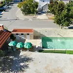 Aussie Dream Апартаменти *